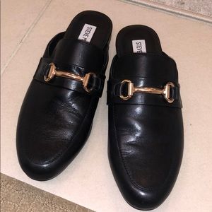 Steve Madden Black Slip-Ons